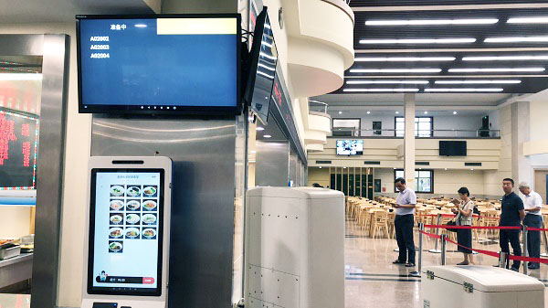 疫情之下，自助點(diǎn)餐機(jī)助力餐廳突圍困境！